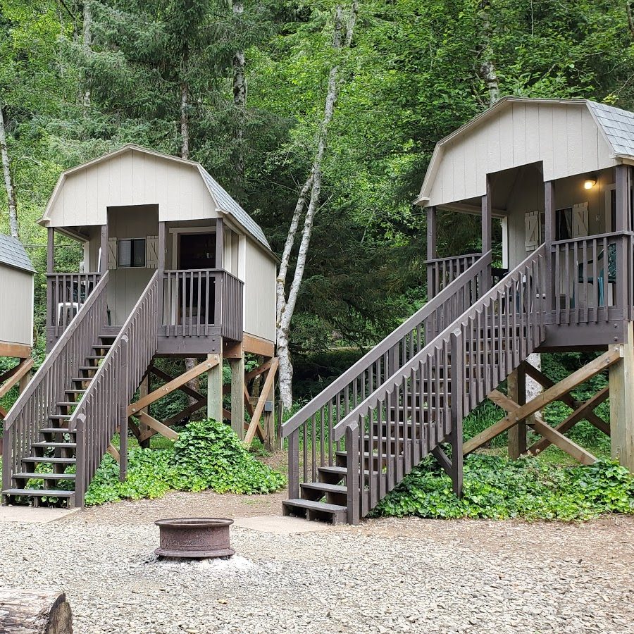 Coyote Rock RV Resort & Marina Lincoln City Oregon on Siletz River